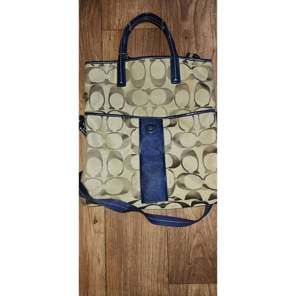 Coach Messenger Fold Over Tote/Purse - Picture 1 of 11